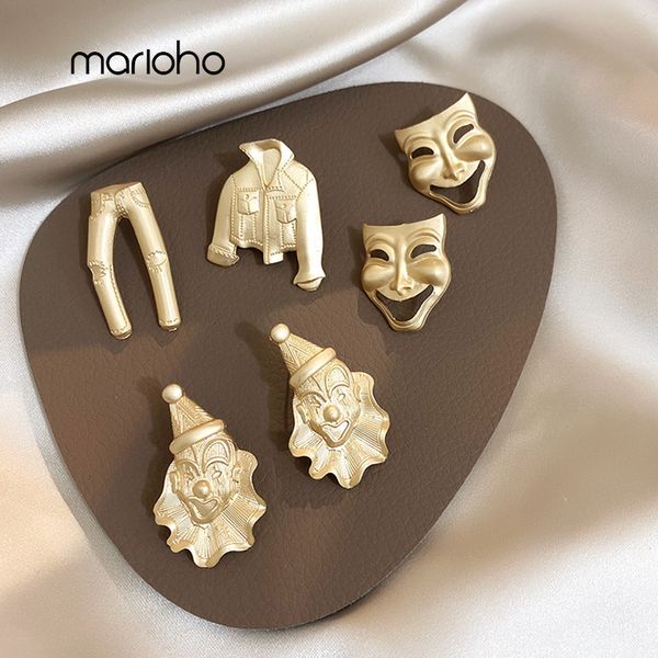 fashion personality metal clown mask stud earrings gold color embossed geometric earrings simple satement jewelry party women, Golden;silver
fashion personality metal clown mask stud earrings gold color embossed geometric earrings simple satement jewelry party women, Golden;silver