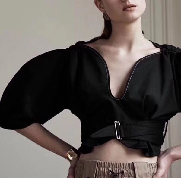 brand designer women party blouse 2019 summer autumn fashion v neck half puff sleeve tied waist cocktail birthday cropped shirts, White
brand designer women party blouse 2019 summer autumn fashion v neck half puff sleeve tied waist cocktail birthday cropped shirts, White