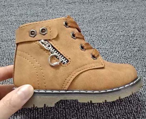 топ-качество 2019 женщина марка boots натуральная кожа самое лучшее качество указал плоские туфли лодыжки ботинок мартин ботинок способа бот, Black;grey
топ-качество 2019 женщина марка boots натуральная кожа самое лучшее качество указал плоские туфли лодыжки ботинок мартин ботинок способа бот, Black;grey