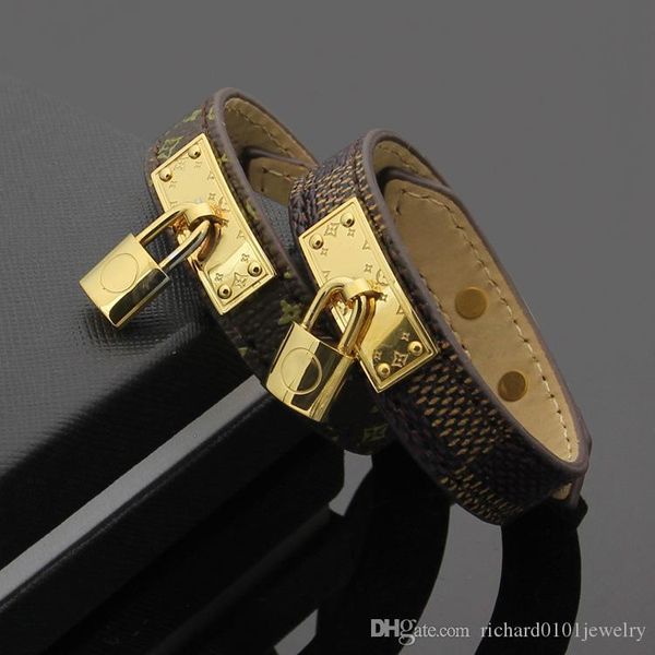 genuine leather bracelets with gold lock accessories design for women 316l titanium steel flower print bracelet brand same fashion jewelry, Black
genuine leather bracelets with gold lock accessories design for women 316l titanium steel flower print bracelet brand same fashion jewelry, Black