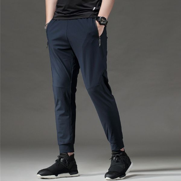 упругие ice шелковый мужские тренировки sweatpants slim fit мужской quick dry бегуны бегущих длинные брюки gym спорт фитнес брюки
упругие ice шелковый мужские тренировки sweatpants slim fit мужской quick dry бегуны бегущих длинные брюки gym спорт фитнес брюки