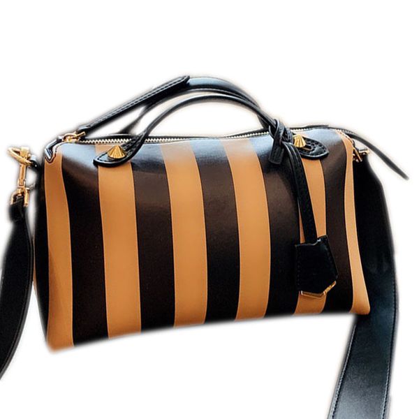 women shoulder diagonal bag handbag purse fashion single product classic striped pillow bags super large capacity 28*16cm
women shoulder diagonal bag handbag purse fashion single product classic striped pillow bags super large capacity 28*16cm