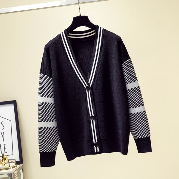 2019 new autumn and winter korean version of the same star v-neck jacket striped bottoming sweater cardigan long-sleeved women's sweate, White;black
2019 new autumn and winter korean version of the same star v-neck jacket striped bottoming sweater cardigan long-sleeved women's sweate, White;black