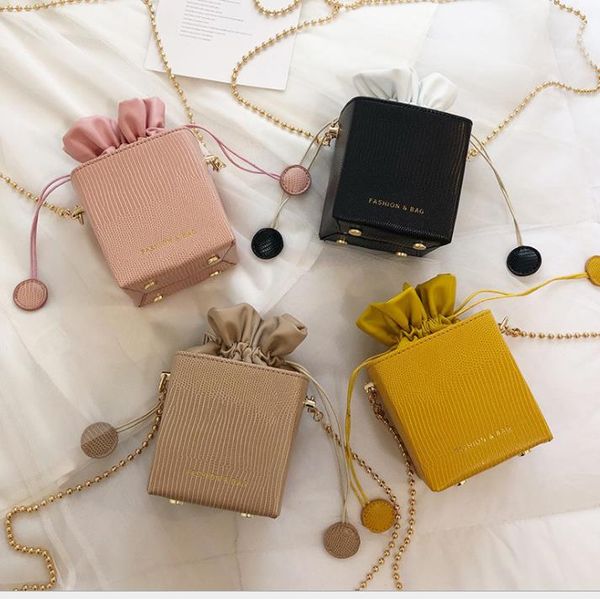 women's bags new pumping bucket bag fashion shoulder mini pearl women's messenger bag
women's bags new pumping bucket bag fashion shoulder mini pearl women's messenger bag