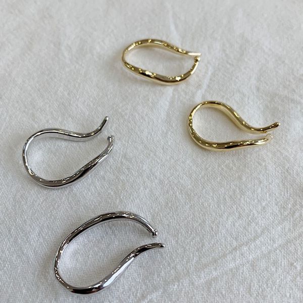 minimalist silver gold irregular u shape clip on earrings for women simple metal ear cuff earrings without piercing jewelry
minimalist silver gold irregular u shape clip on earrings for women simple metal ear cuff earrings without piercing jewelry
