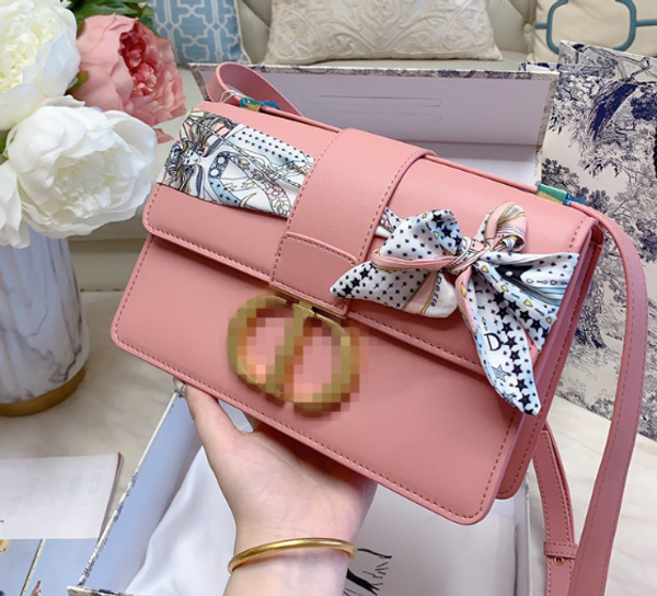 2020 luxury men women designer shoulder bags fashion letter brand crossbody message bag girls fanny pack sport waist bags xx 2020822k
2020 luxury men women designer shoulder bags fashion letter brand crossbody message bag girls fanny pack sport waist bags xx 2020822k