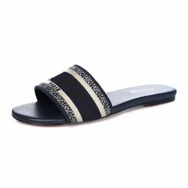 2019 woman slippers falt shoe sandals beach slide slippers fashion scuffs slippers casual shoes for lady by shoe02 a04, Black
2019 woman slippers falt shoe sandals beach slide slippers fashion scuffs slippers casual shoes for lady by shoe02 a04, Black