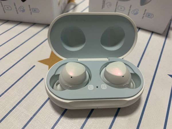 buds mini bluetooth headphone headset twins earphones ear original galaxy buds wireless stereo in ear with charging socket ing
buds mini bluetooth headphone headset twins earphones ear original galaxy buds wireless stereo in ear with charging socket ing