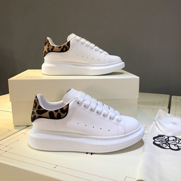 new luxury men designer shoes platform sneakers big size junior mens womens casual shoe black glitter bottoms 0529
new luxury men designer shoes platform sneakers big size junior mens womens casual shoe black glitter bottoms 0529