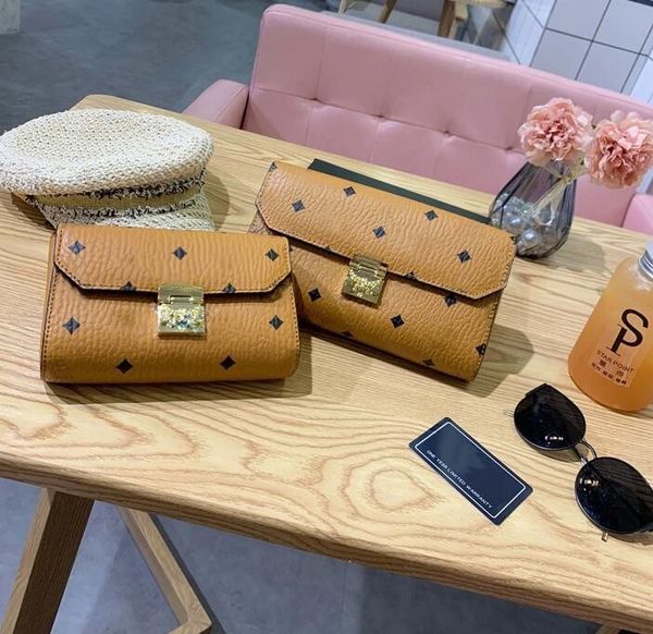 2019 женщины marmont сумка с длинной цепью кожа pu конструктора класса люкс плечо сумки ancient gold chain талии сумки totes hobos
2019 женщины marmont сумка с длинной цепью кожа pu конструктора класса люкс плечо сумки ancient gold chain талии сумки totes hobos