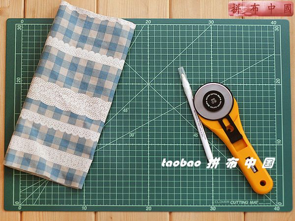 made in japan clover57-645/57-640 a2/a3 clover self healing cutting mat a2/a3 (600mm x 450mm x 2mm) self-healing cutting mat, Black
made in japan clover57-645/57-640 a2/a3 clover self healing cutting mat a2/a3 (600mm x 450mm x 2mm) self-healing cutting mat, Black