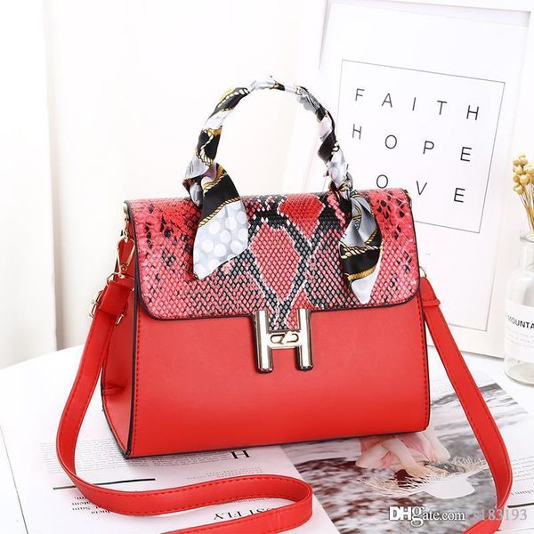 2020 designer women handbags shoulder styles bags crossbody handbag brand designer luxury handbags purses leather totes lady handle bag
2020 designer women handbags shoulder styles bags crossbody handbag brand designer luxury handbags purses leather totes lady handle bag