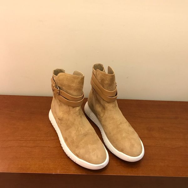 luxury designer keep warm round head casual shoes stylish winter casual women boots with soft bottom martin boots, Black
luxury designer keep warm round head casual shoes stylish winter casual women boots with soft bottom martin boots, Black