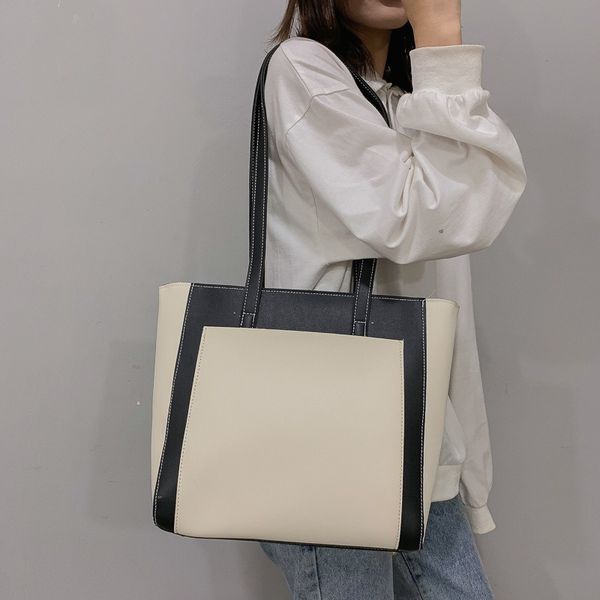 2020 new ladies shoulder bag fashion korean version of large-capacity wild contrast pu ladies shoulder tote bag
2020 new ladies shoulder bag fashion korean version of large-capacity wild contrast pu ladies shoulder tote bag