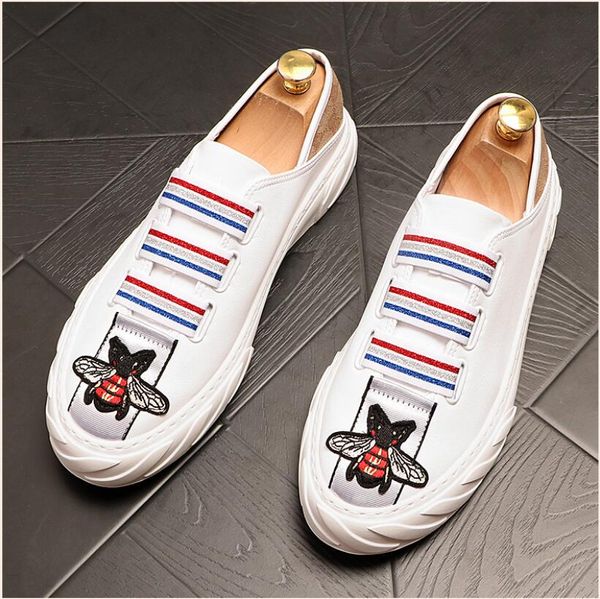 2020 new luxury ribbon casual shoes men loafers slip on designer shoes men moccasins sneaker footwear male black white loafers
2020 new luxury ribbon casual shoes men loafers slip on designer shoes men moccasins sneaker footwear male black white loafers