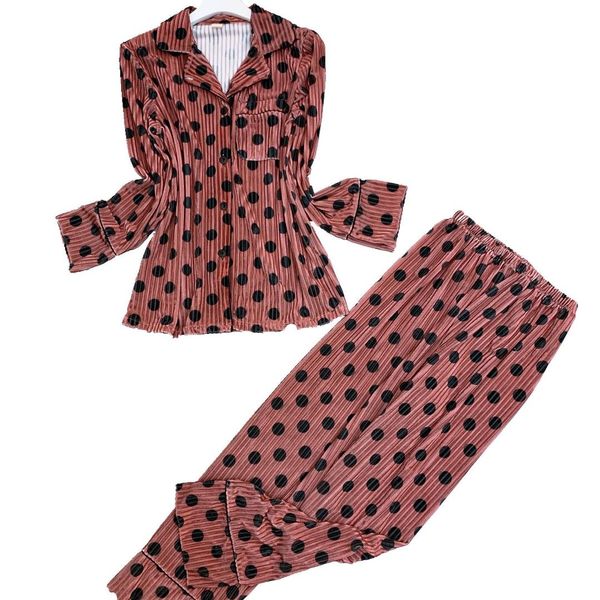 lisacmvpnel autumn gold velvet women pajama set polka dot long sleeve thicken sleepwear, Black;red
lisacmvpnel autumn gold velvet women pajama set polka dot long sleeve thicken sleepwear, Black;red