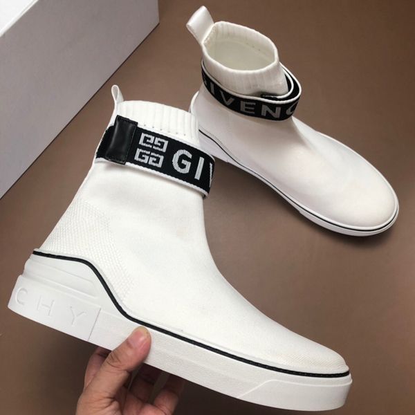 luxury 2020 paris luxury socks shoes speed trainer men black and white casual shoes men boots sneakers size 38-45
luxury 2020 paris luxury socks shoes speed trainer men black and white casual shoes men boots sneakers size 38-45