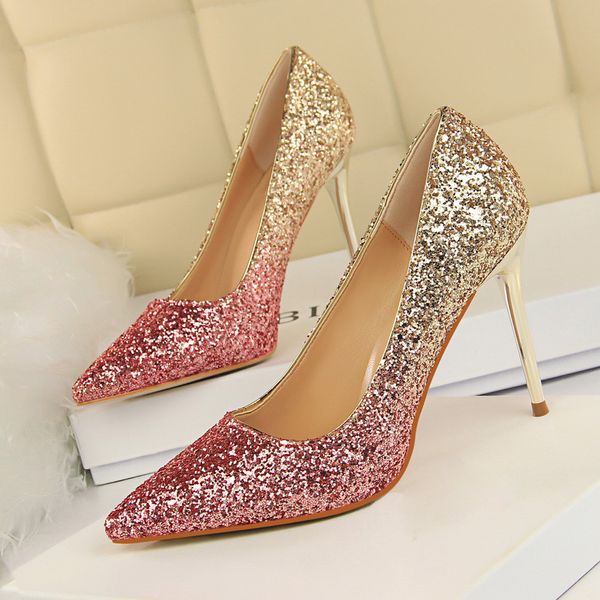 2020 женщины 9 см высокие каблуки сексуальный блеск bling scarpins красные насосы плюс размер 43 шпильки свадебные свадебные золото серебро, Black
2020 женщины 9 см высокие каблуки сексуальный блеск bling scarpins красные насосы плюс размер 43 шпильки свадебные свадебные золото серебро, Black