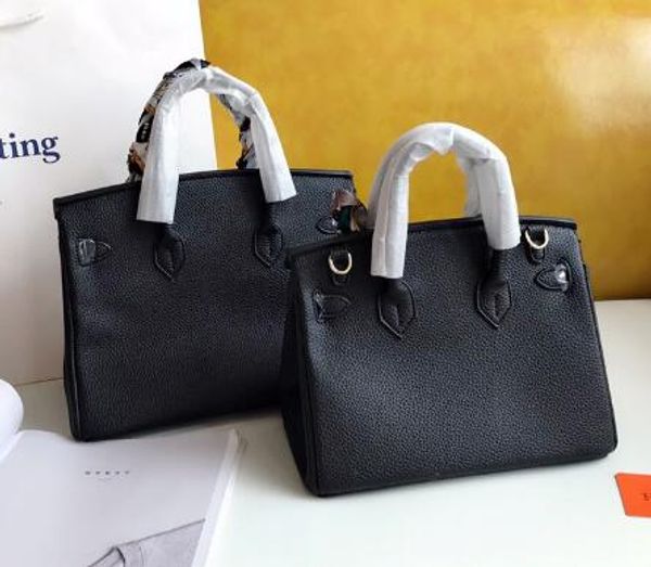 классический дизайнерские сумки на ремне сумки totes 35см 30см 25см женщины crossbody кошелек lady неподдельной кожи сумки покупки посланник
классический дизайнерские сумки на ремне сумки totes 35см 30см 25см женщины crossbody кошелек lady неподдельной кожи сумки покупки посланник