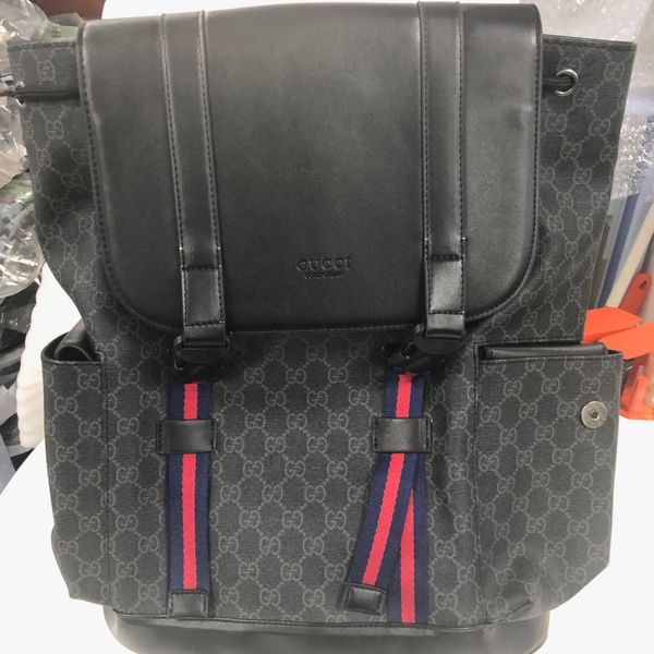 wholesale luxury backpack men brand shoulder bags classic outdoor boys luxury handbags big capacity school backpacks travel pack b102581k
wholesale luxury backpack men brand shoulder bags classic outdoor boys luxury handbags big capacity school backpacks travel pack b102581k
