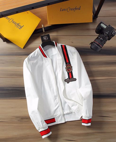 Jaquetas posthouse88
Jaquetas posthouse88