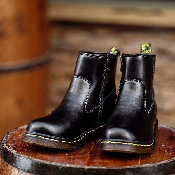 2019 brand leather split autumn and winter warm retro motorcycle boots men's riding shoes men's hiking ankle high-boot, Black
2019 brand leather split autumn and winter warm retro motorcycle boots men's riding shoes men's hiking ankle high-boot, Black