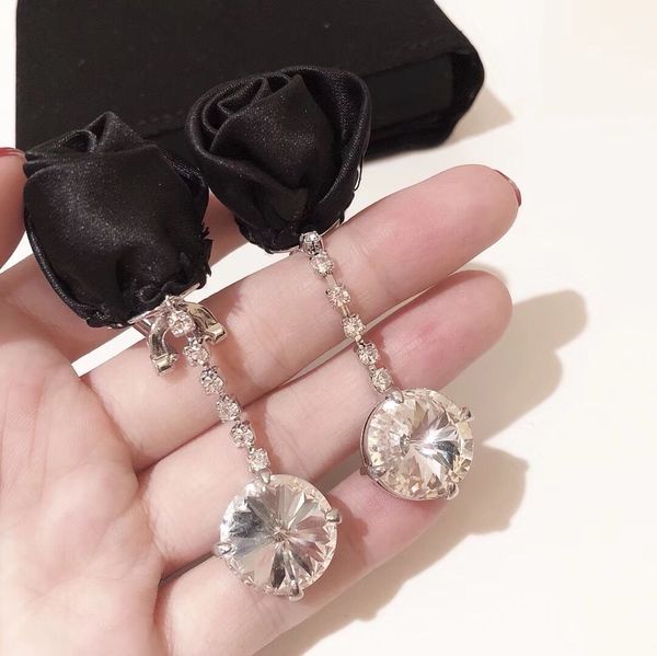 new brand jewelry earrings paris love crystal black rose new earrings women jewelry, Golden
new brand jewelry earrings paris love crystal black rose new earrings women jewelry, Golden