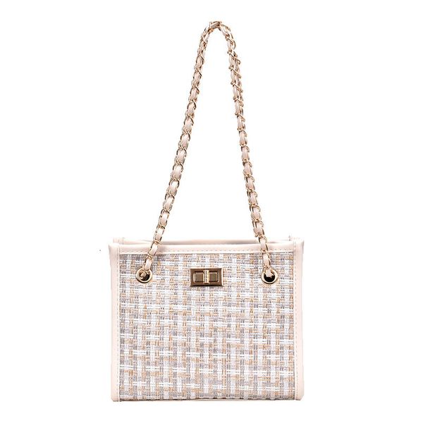 elegant female contrast tote bag 2019 fashion new quality pu leather women's designer handbag lock chain shoulder messenger bag
elegant female contrast tote bag 2019 fashion new quality pu leather women's designer handbag lock chain shoulder messenger bag