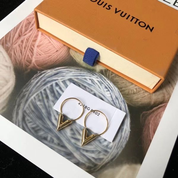 Top quality stud earring V design hoop Earring for women wedding jewelry gift drop shipping PS7450
Top quality stud earring V design hoop Earring for women wedding jewelry gift drop shipping PS7450