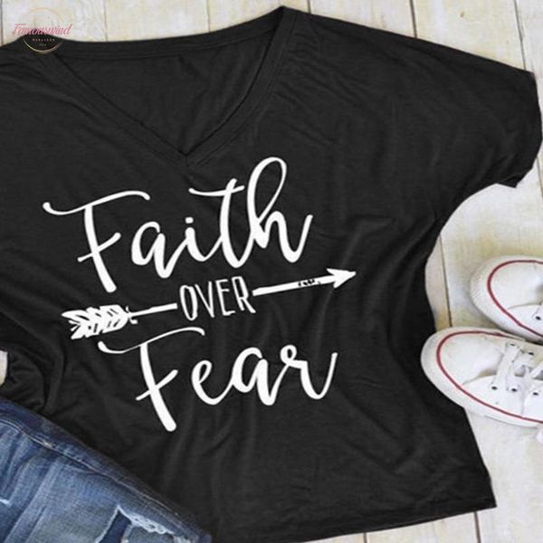 женщины плюс размер футболка летней женской faith tumblr 90с эстетическая v шея graphic tshirt девушка tee топ крупногабаритный, White
женщины плюс размер футболка летней женской faith tumblr 90с эстетическая v шея graphic tshirt девушка tee топ крупногабаритный, White