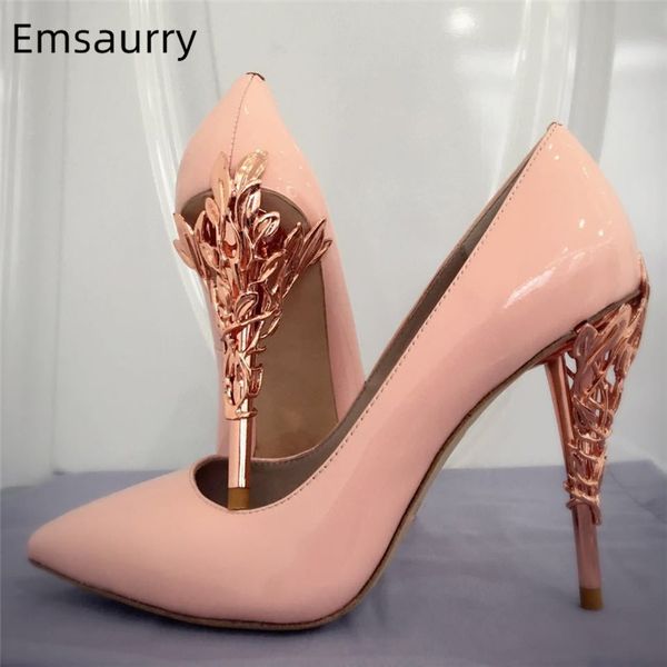 bright patent leather banquet shoes woman metal leaf fretwork high heels pointed toe slim spring pumps women, Black
bright patent leather banquet shoes woman metal leaf fretwork high heels pointed toe slim spring pumps women, Black