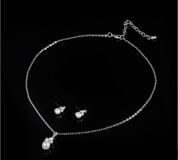 fashionable and concise pearl bride set, earrings, personalized necklace, pearl pendant wedding dress accessories for evening party, Silver
fashionable and concise pearl bride set, earrings, personalized necklace, pearl pendant wedding dress accessories for evening party, Silver