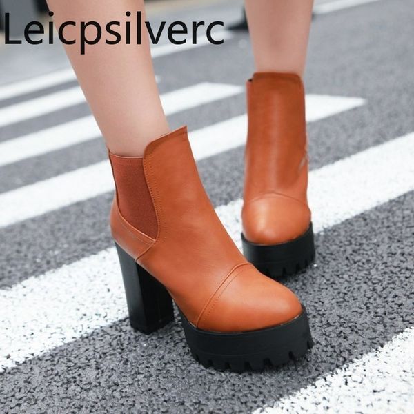 women's boots autumn and winter new style zipper round head thick heel high heel women's ankle boots plus size 34-43, Black
women's boots autumn and winter new style zipper round head thick heel high heel women's ankle boots plus size 34-43, Black
