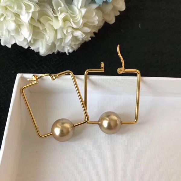 fashion-brass material square shape with pearl for women charm earring gift ps8618, Golden
fashion-brass material square shape with pearl for women charm earring gift ps8618, Golden