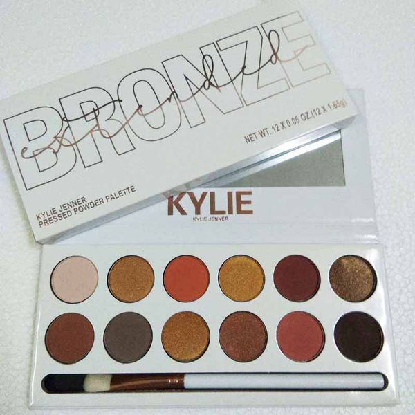 Kylie Eye Shadow 12 Colors Shimmer Stage Makeup Autumn and Winter Makeup Long-lasting With Eyeshadow Brush
Kylie Eye Shadow 12 Colors Shimmer Stage Makeup Autumn and Winter Makeup Long-lasting With Eyeshadow Brush