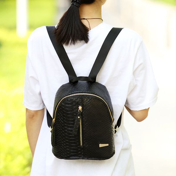 2020 new crocodile pattern mini backpack women bag fashion simple bag korean ladies pu small backpack
2020 new crocodile pattern mini backpack women bag fashion simple bag korean ladies pu small backpack