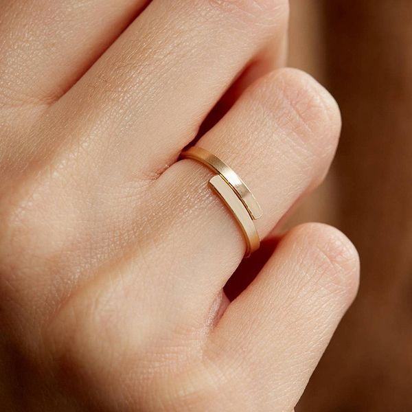 blaike simple geometric stainless steel couple rings wedding engagement ring jewelry valentine's day gifts ing, Slivery;golden
blaike simple geometric stainless steel couple rings wedding engagement ring jewelry valentine's day gifts ing, Slivery;golden