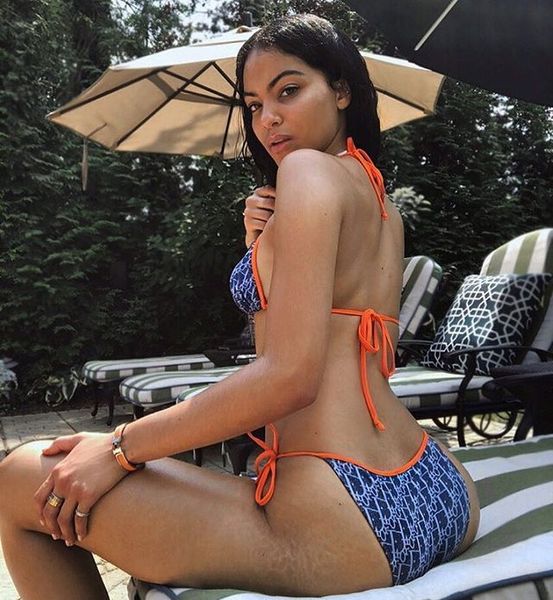 2020 женщины купальники роскошные купальники цельные пляжная lady brandswimsuit ff designerbikini женщины designerswimwear, White;black
2020 женщины купальники роскошные купальники цельные пляжная lady brandswimsuit ff designerbikini женщины designerswimwear, White;black
