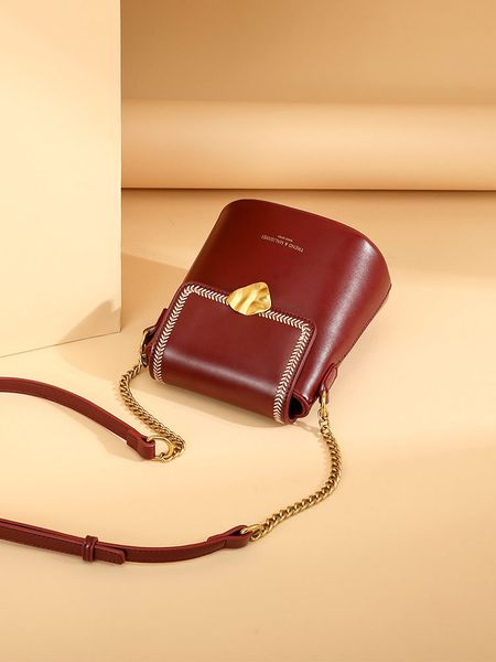 2019 new autumn and winter fashion wild chain bucket bag western style texture messenger shoulder bag women a generation of fat
2019 new autumn and winter fashion wild chain bucket bag western style texture messenger shoulder bag women a generation of fat