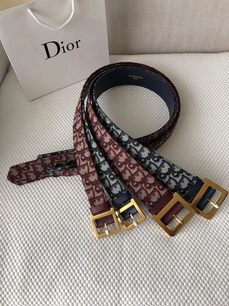 in 2019, new fashion belts, high-quality men's belts, fashion men's and women's high-end belts were sold wholesale, of charge, Black;brown
in 2019, new fashion belts, high-quality men's belts, fashion men's and women's high-end belts were sold wholesale, of charge, Black;brown