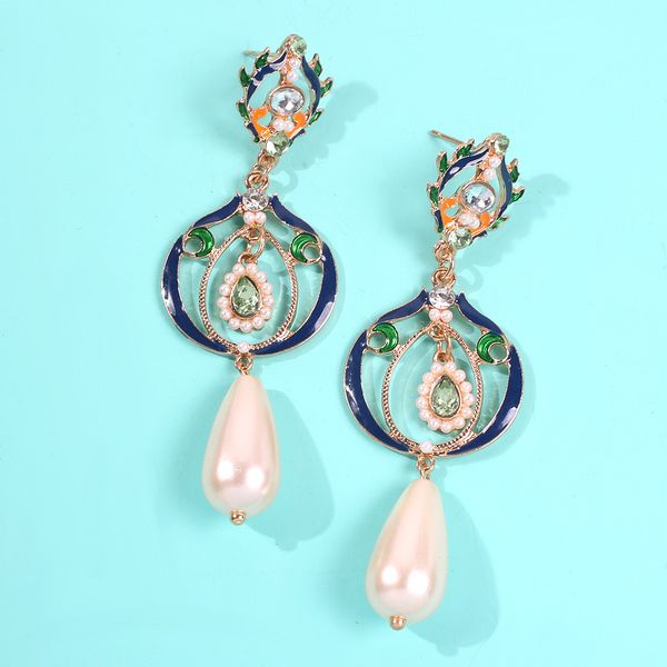 european and american new simple and elegant french long drop-shaped imitation pearl earrings elegant classical earrings female, Golden
european and american new simple and elegant french long drop-shaped imitation pearl earrings elegant classical earrings female, Golden