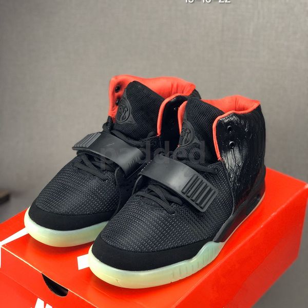 2019 air kanye west 2 nrg black red october pure platinum reflective luxury designer shoe mens running shoes designer sports sneakers, White;red
2019 air kanye west 2 nrg black red october pure platinum reflective luxury designer shoe mens running shoes designer sports sneakers, White;red