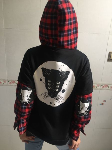 женская одежда женщина рубашка лоскутная плед стрип kat gothic печати с капюшоном карман harajuku vrouwen mannen streetwear t shirt top punk, White
женская одежда женщина рубашка лоскутная плед стрип kat gothic печати с капюшоном карман harajuku vrouwen mannen streetwear t shirt top punk, White