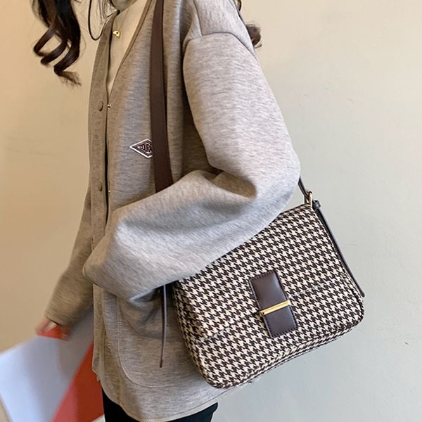doranmi vintage flap bags for women 2020 houndstooth shoulder bags female small crossbody bag messenger bolsos mujer flap bg870
doranmi vintage flap bags for women 2020 houndstooth shoulder bags female small crossbody bag messenger bolsos mujer flap bg870