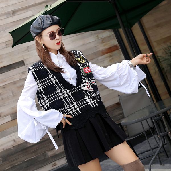 students preppy style sleeveless sweater v neck irregular badges knitted wear casual plaid girl's sweater vest pullovers, Black;gray
students preppy style sleeveless sweater v neck irregular badges knitted wear casual plaid girl's sweater vest pullovers, Black;gray