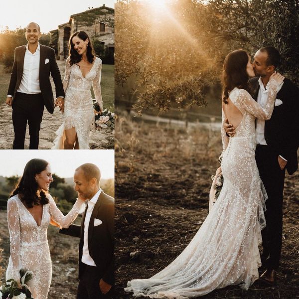 2020 champagne mermaid wedding dresses lace appliqued plunging neck boho wedding dress sweep train front split country bridal gowns, White
2020 champagne mermaid wedding dresses lace appliqued plunging neck boho wedding dress sweep train front split country bridal gowns, White