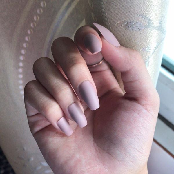 24pcs/set sold color fake nails for beauty women elegant powdered matte short finger nail full cover tips artificial false nail, Red;gold
24pcs/set sold color fake nails for beauty women elegant powdered matte short finger nail full cover tips artificial false nail, Red;gold