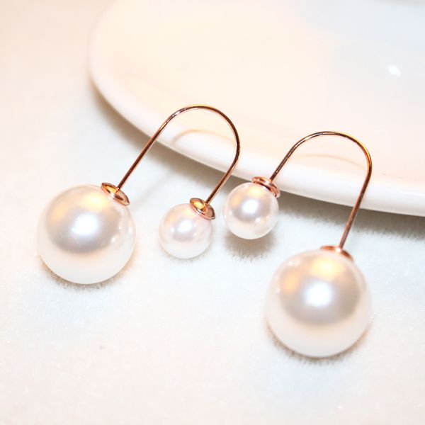 new design very popular ins fashion special luxury designer double pearls clip stud earrings for woman girls, Golden;silver
new design very popular ins fashion special luxury designer double pearls clip stud earrings for woman girls, Golden;silver