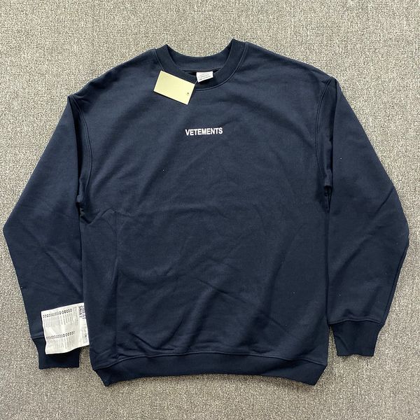 logan 2020 autumn and winter cotton composition label lettered logo printed round neck sweater, Red
logan 2020 autumn and winter cotton composition label lettered logo printed round neck sweater, Red