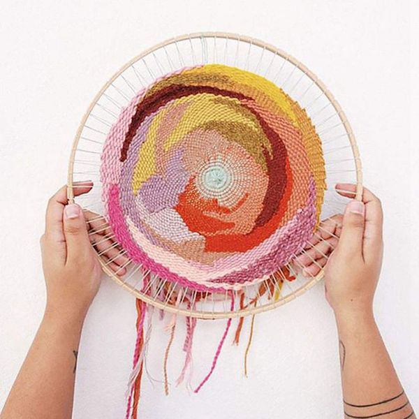 round wooden loom diy handmade weaving knitting machine handmade tapestry wall hanging decoration knitting tool, Black
round wooden loom diy handmade weaving knitting machine handmade tapestry wall hanging decoration knitting tool, Black